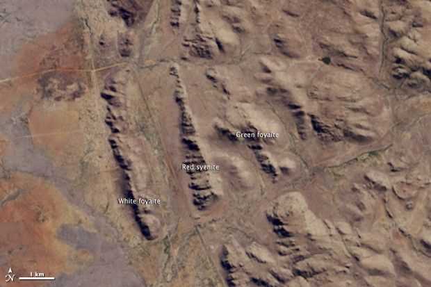 A close-up of rocky hills in the Pilanesberg caldera