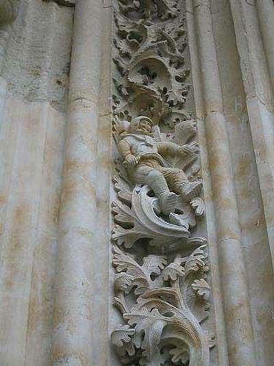 [Imagem: Astronaut-Carved-in-12th-Century-Church-Walls-3.jpg]