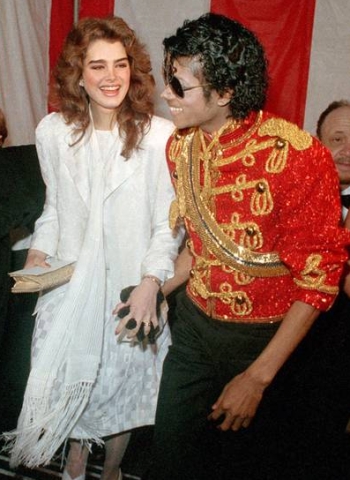 http://news.softpedia.com/images/news2/Michael-Jackson-Asked-Me-to-Marry-Him-Brooke-Shields-Reveals-2.jpg