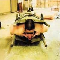 http://news.softpedia.com/images/news2/UPDATE-More-Abu-Ghraib-abuse-photos-released-2.jpg